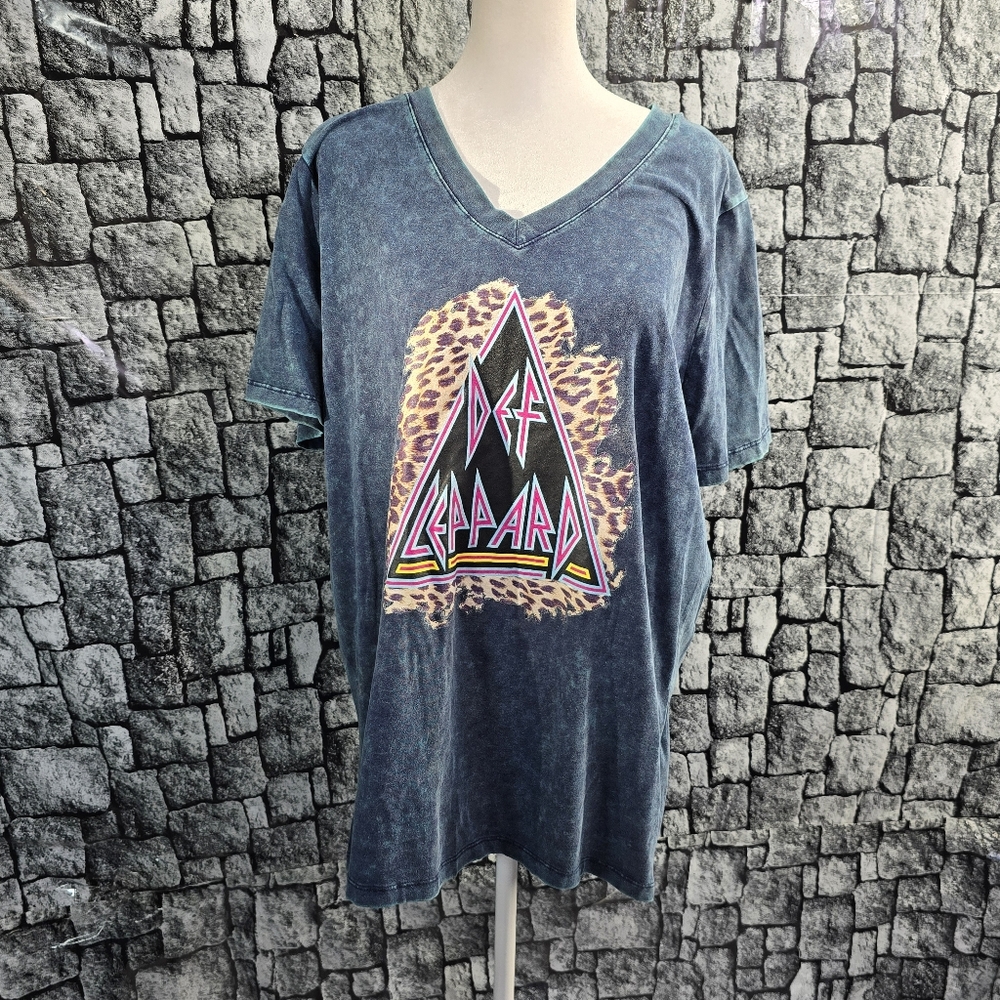 Zenana Outfitters Blue Top With Def Leppard Design. XL